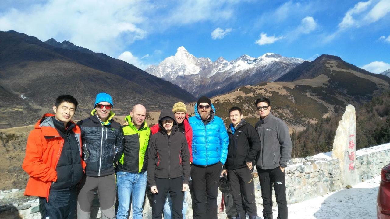 Masherbrum Outdoor Travelling Hostel 청두 외부 사진